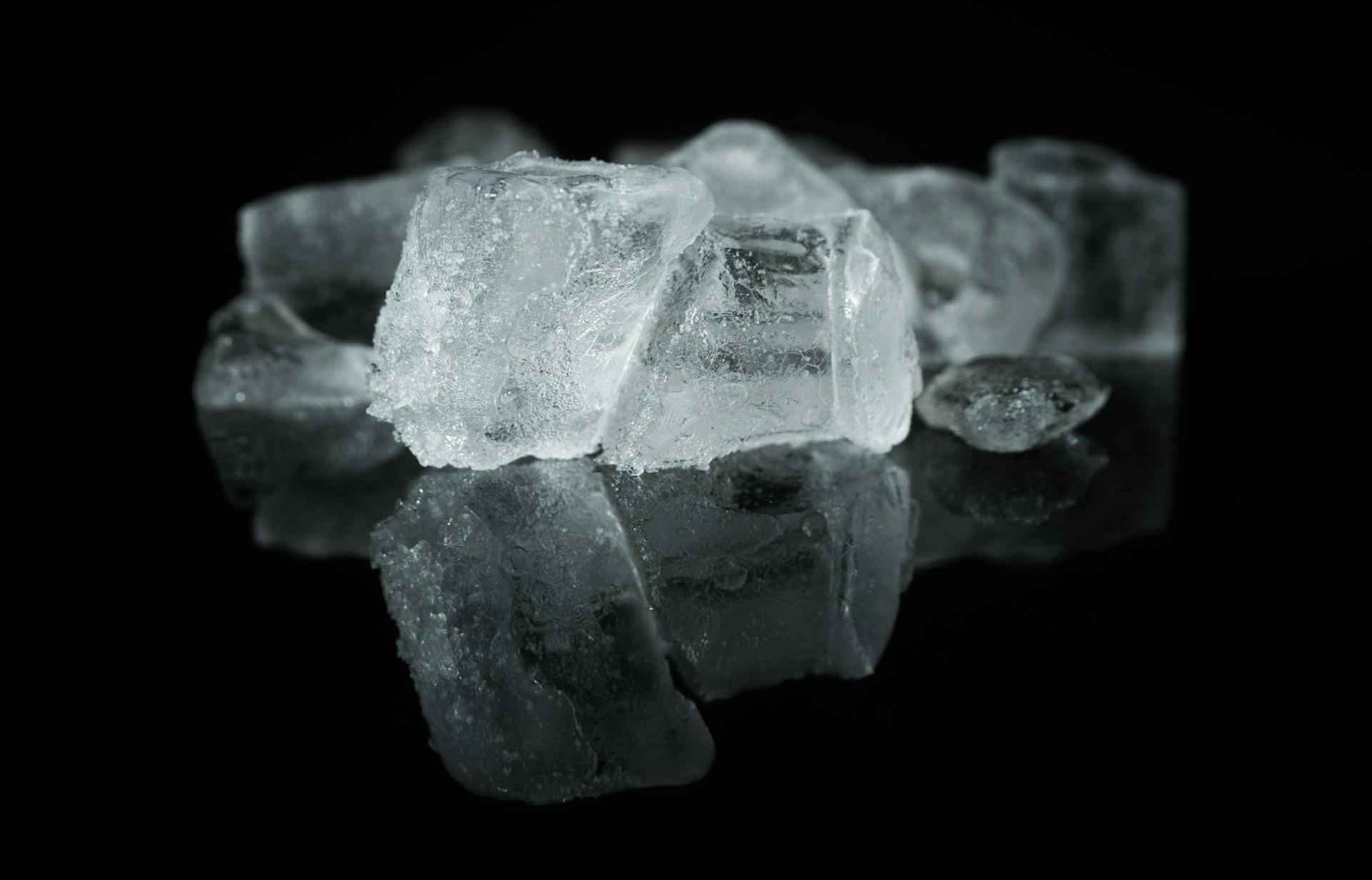 piece of ice cube
